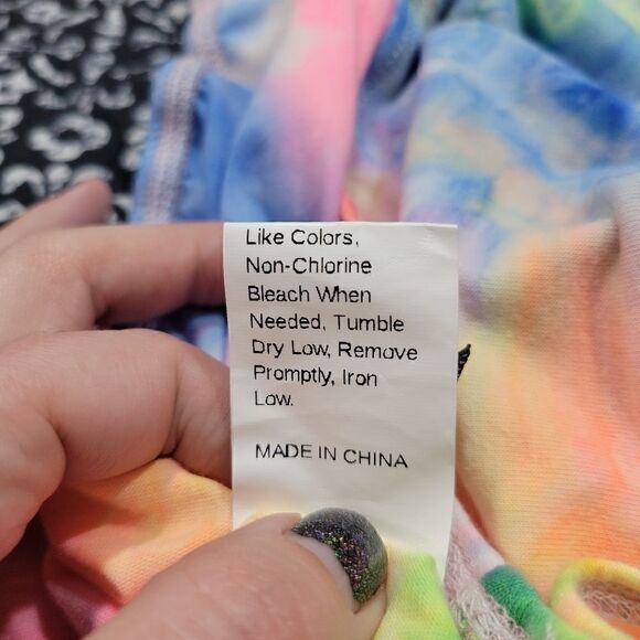 Tie Dye Summer Shirts Set - Picture 6 of 6
